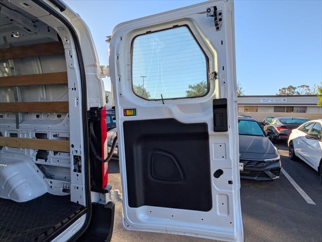 2025 Ford Transit Cargo Van Base