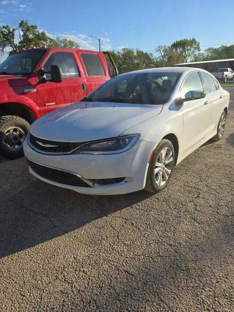 2016 Chrysler 200 Limited for sale in Independence, KS