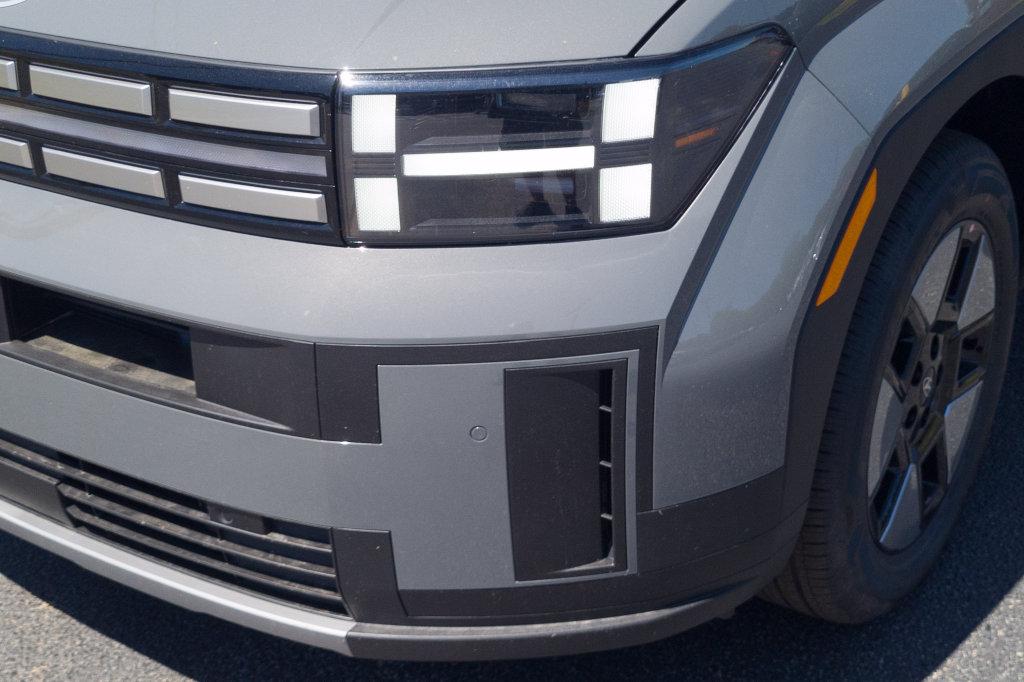 New 2027 Gray HYUNDAI SE image 11