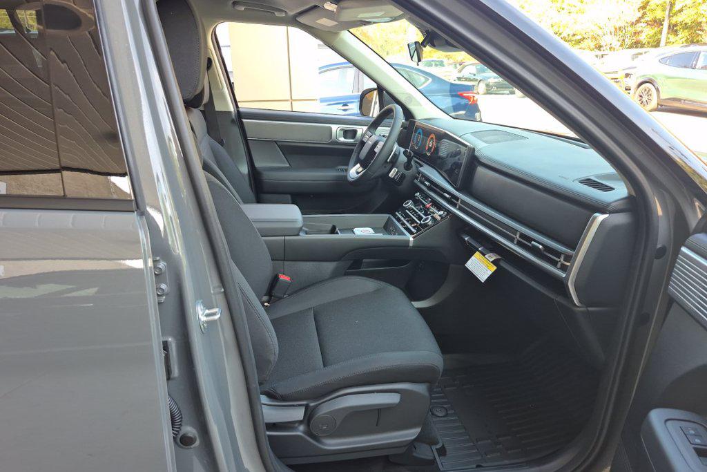 New 2027 Gray HYUNDAI SE image 21