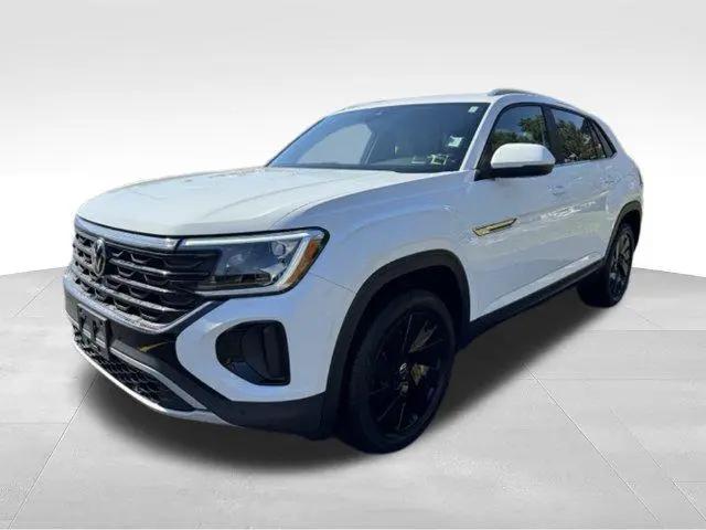2024 Volkswagen Atlas Cross Sport 2.0T SE w/Technology for sale in Fort Wayne, IN