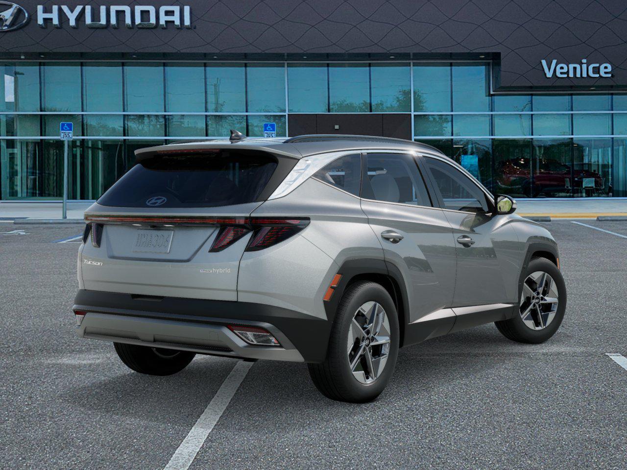 2026 Hyundai TUCSON HYBRID SEL Convenience - Image 4