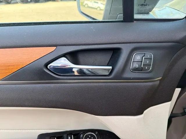 2019 Lincoln MKC Select