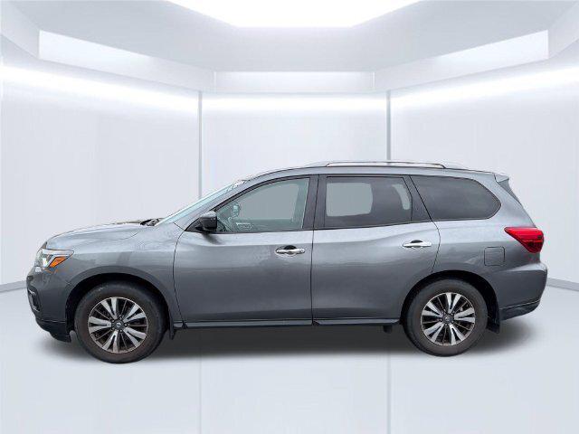2017 Nissan Pathfinder SV
