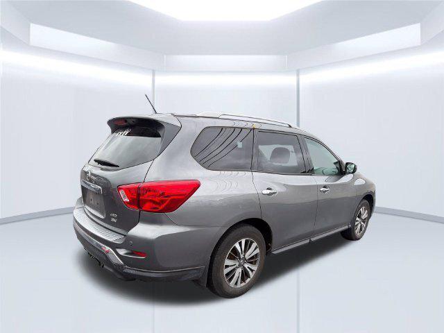 2017 Nissan Pathfinder SV
