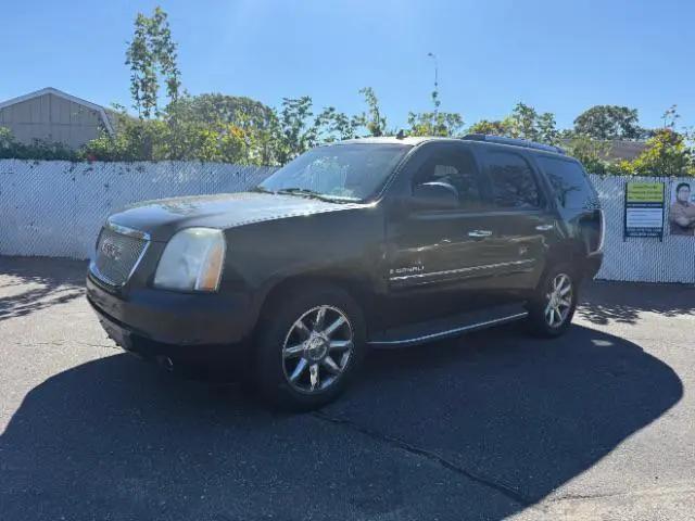 2008 GMC Yukon Denali for sale in East Islip, NY