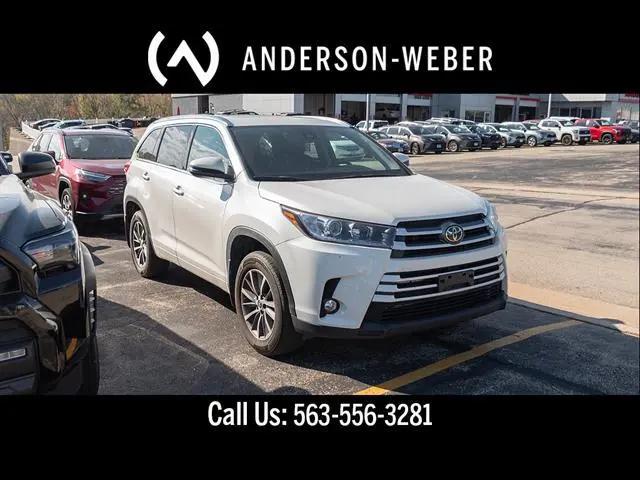 2018 Toyota Highlander XLE for sale in Dubuque, IA