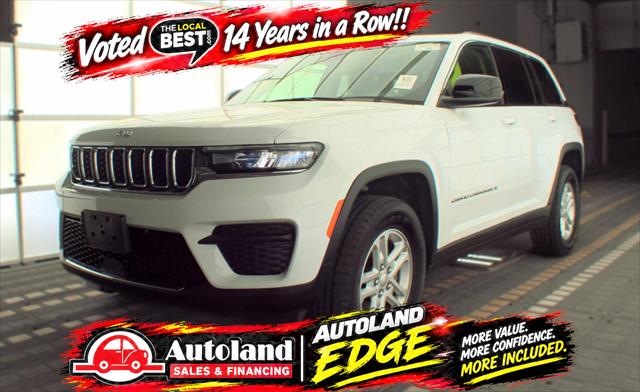 2023 Jeep Grand Cherokee Laredo 4x4 for sale in Sioux Falls, SD