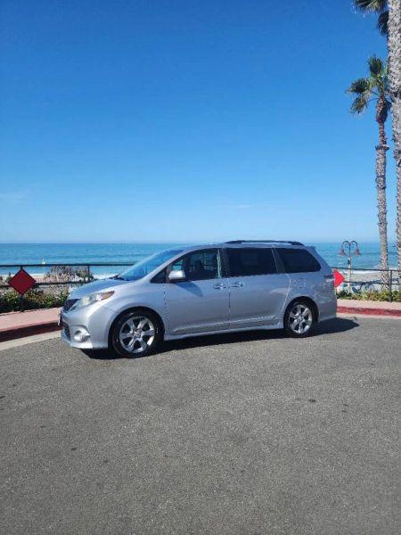 2013 Toyota Sienna SE 8 Passenger for sale in San Clemente, CA