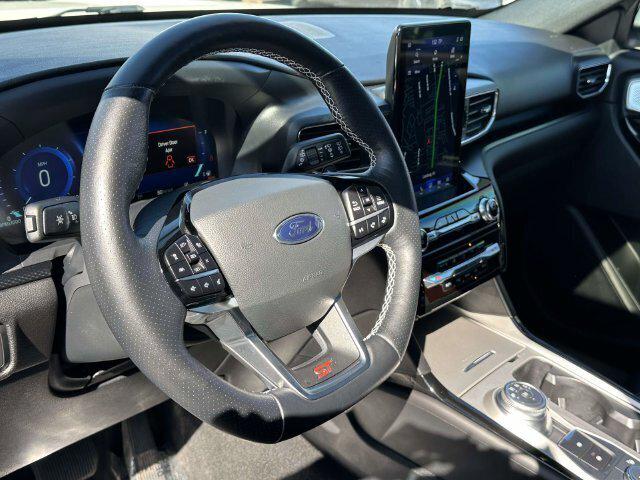 2022 Ford Explorer ST 2022 Ford Explorer ST