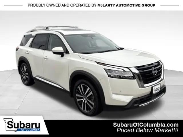 2024 Nissan Pathfinder Platinum 4WD for sale in Columbia, MO