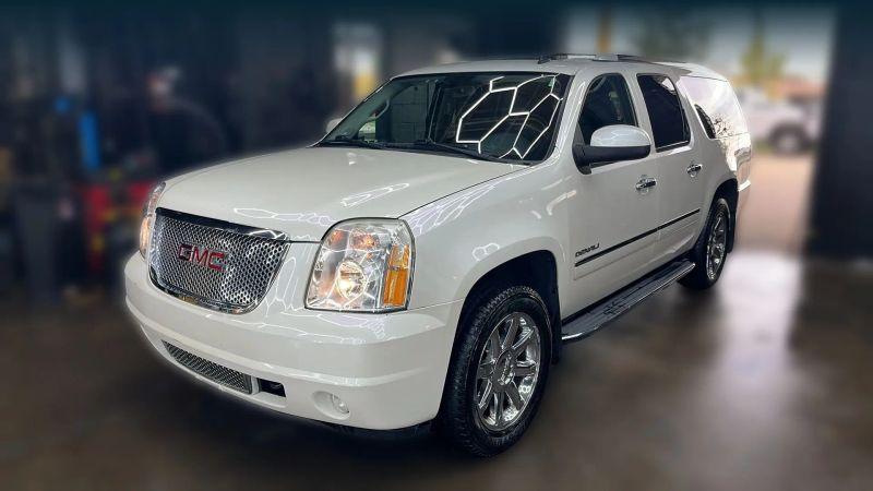 2011 GMC Yukon XL Denali for sale in Cedar Falls, IA