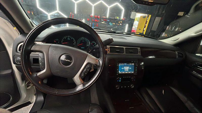2011 GMC Yukon XL Denali