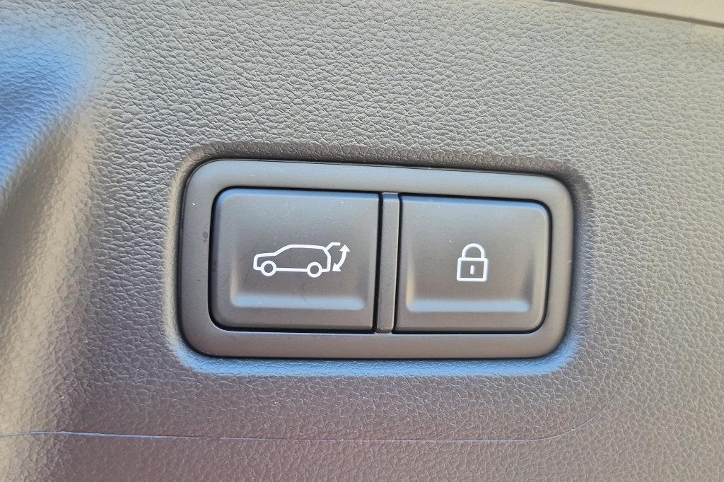 New 2027 Gray HYUNDAI Limited FWD image 8