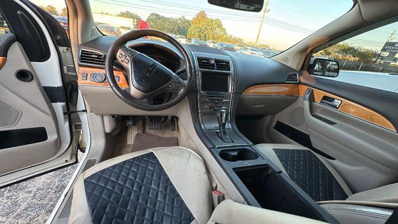 2012 Lincoln MKX Base