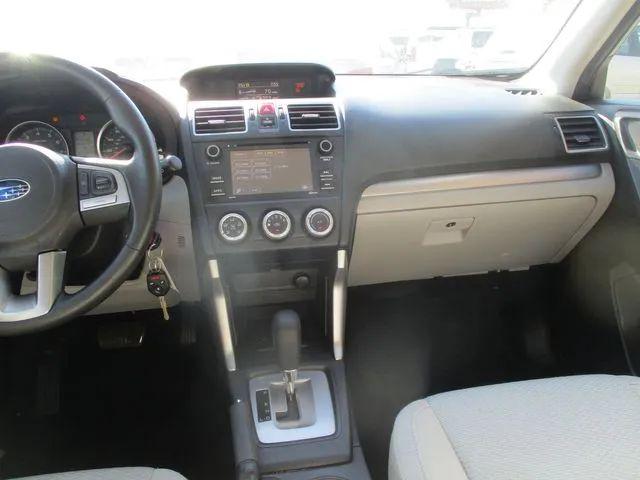 2017 Subaru Forester 2.5i