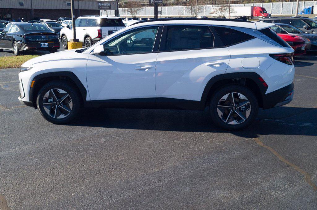 New 2026 White HYUNDAI SEL Plus FWD image 10