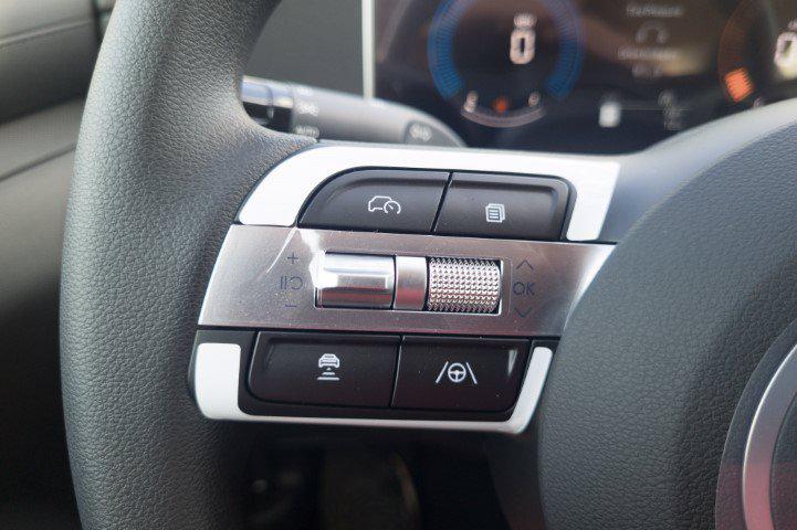 New 2026 White HYUNDAI SEL Plus FWD image 25