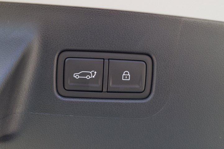 New 2026 Silver HYUNDAI SEL Plus FWD image 8