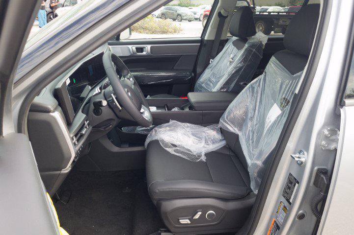New 2026 Silver HYUNDAI SEL Plus FWD image 14