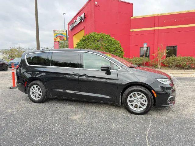 2023 Chrysler Pacifica Touring L for sale in Jacksonville, FL