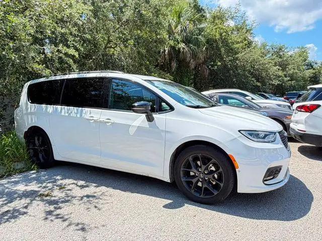 2024 Chrysler Pacifica Touring L for sale in Jacksonville, FL