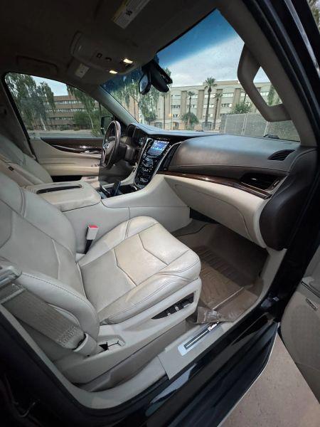 2017 Cadillac Escalade Standard