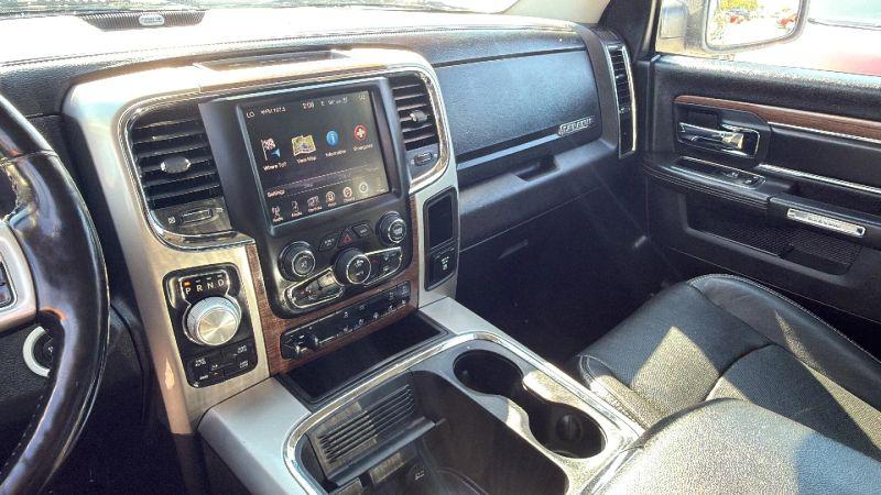 2017 Ram 1500 Laramie Crew Cab 4x4 57 Box