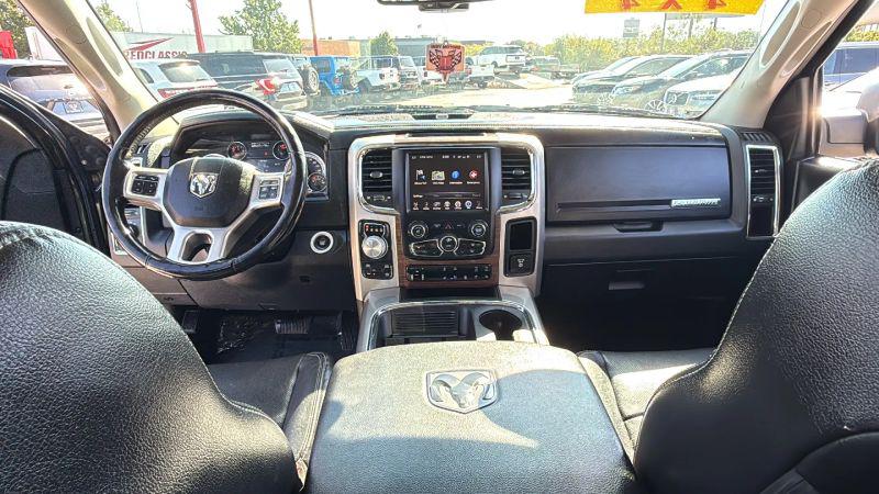 2017 Ram 1500 Laramie Crew Cab 4x4 57 Box