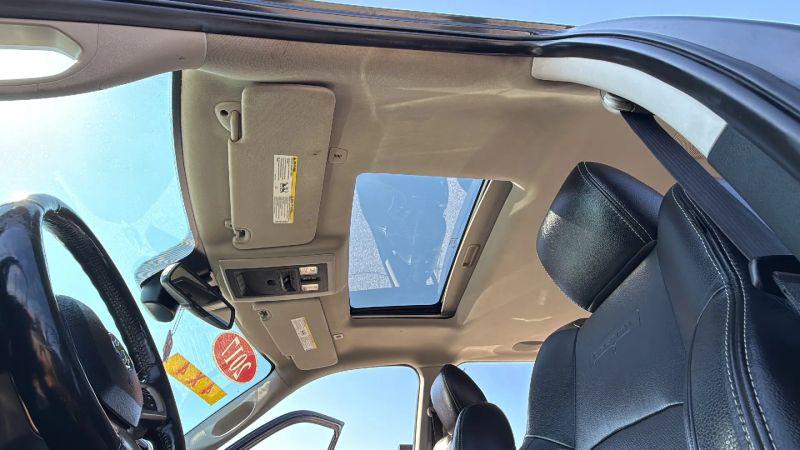 2017 Ram 1500 Laramie Crew Cab 4x4 57 Box