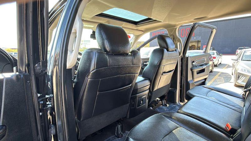 2017 Ram 1500 Laramie Crew Cab 4x4 57 Box