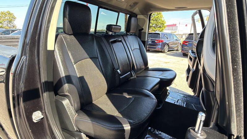 2017 Ram 1500 Laramie Crew Cab 4x4 57 Box