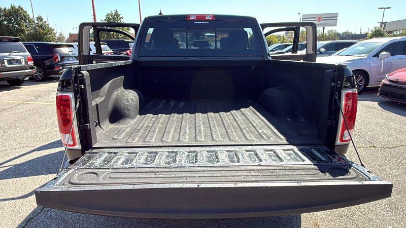 2017 Ram 1500 Laramie Crew Cab 4x4 57 Box
