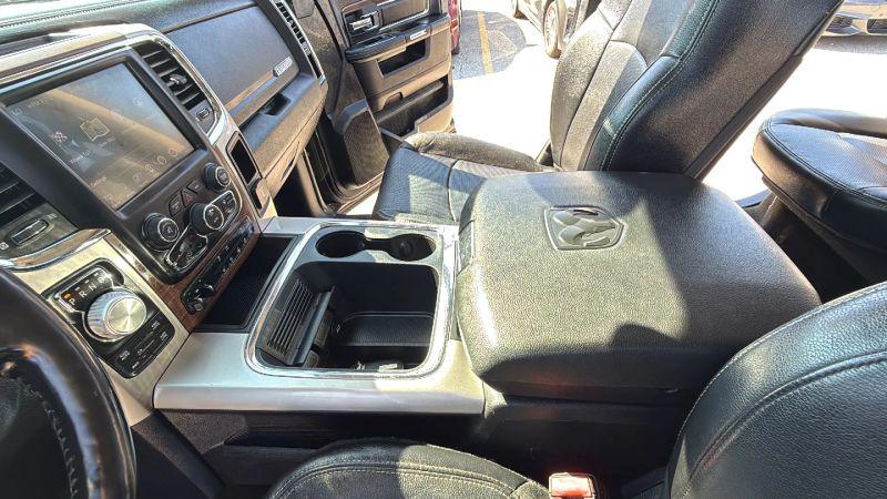 2017 Ram 1500 Laramie Crew Cab 4x4 57 Box