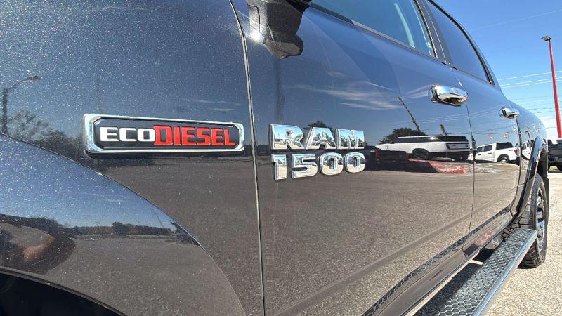 2017 Ram 1500 Laramie Crew Cab 4x4 57 Box