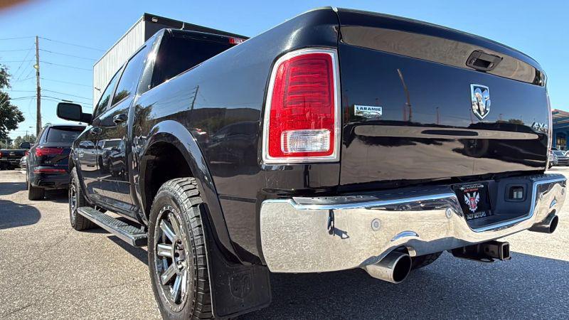 2017 Ram 1500 Laramie Crew Cab 4x4 57 Box