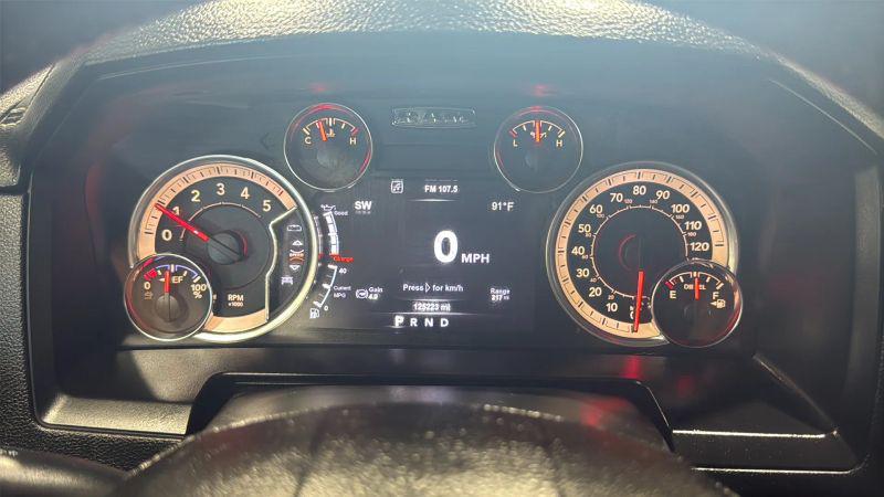 2017 Ram 1500 Laramie Crew Cab 4x4 57 Box
