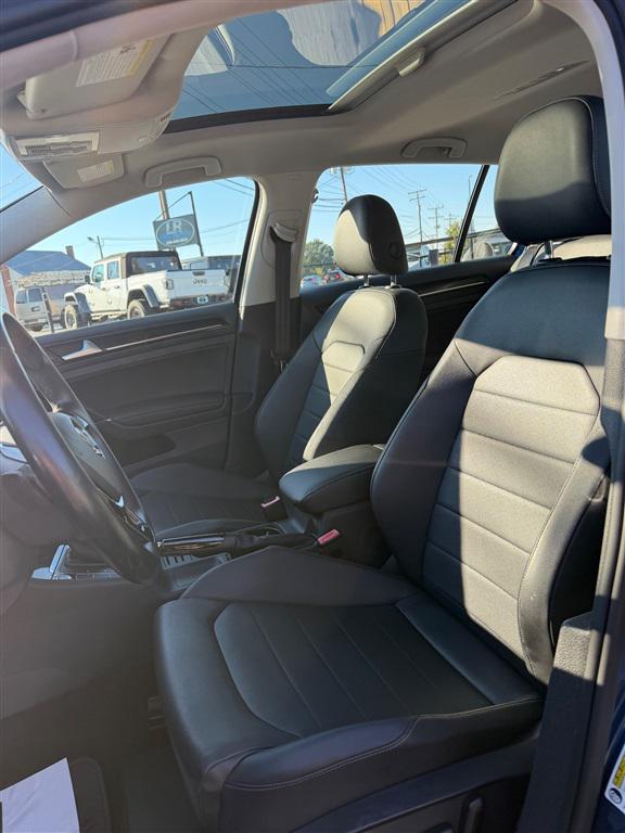 2015 Volkswagen Golf TDI SEL 4-Door