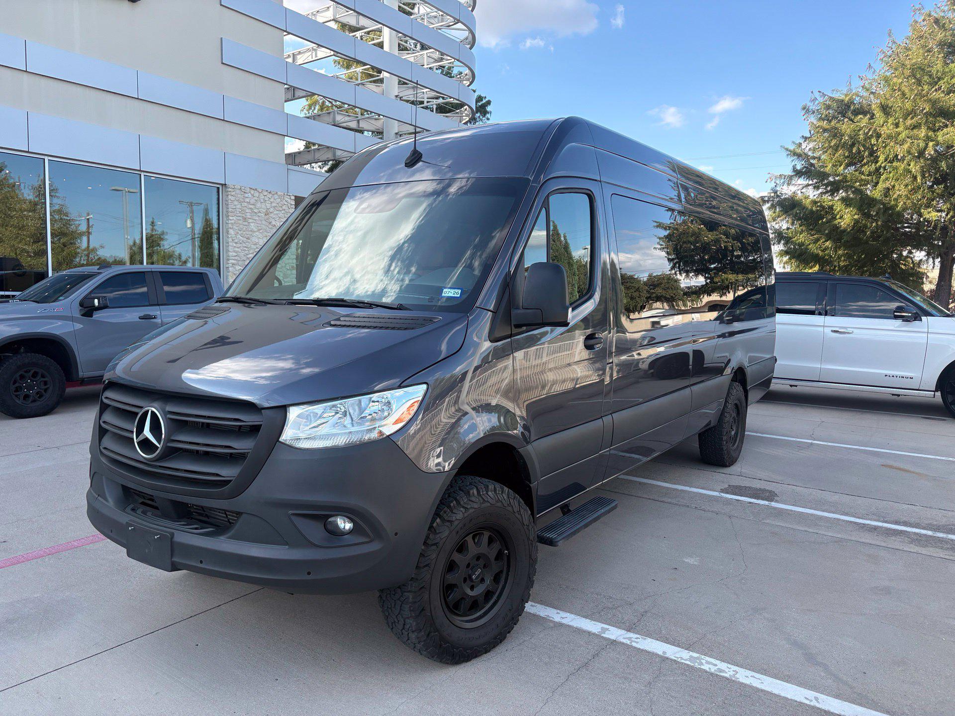 2021 Mercedes-Benz Sprinter Cargo Van Base