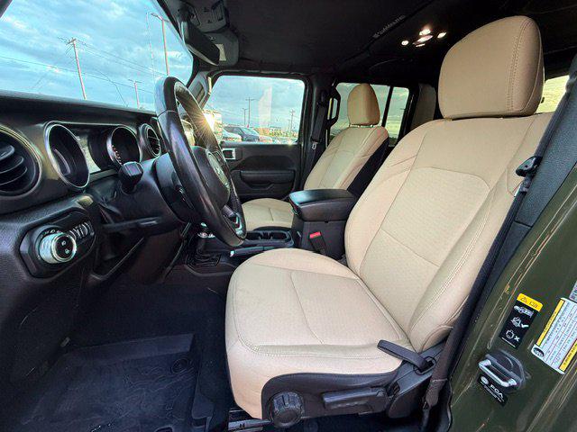 2022 Jeep Gladiator Sport