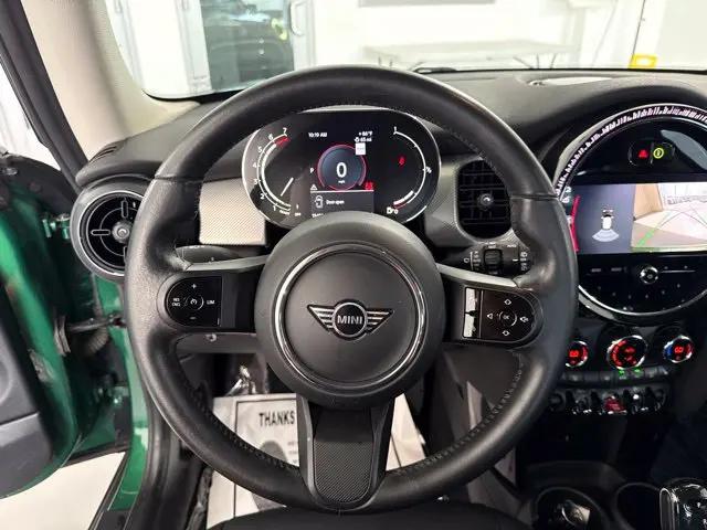 2022 MINI Hardtop Cooper