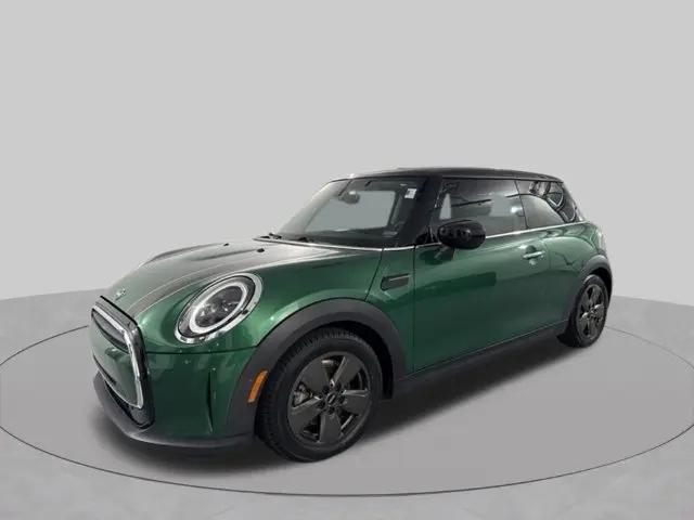 2022 MINI Hardtop Cooper