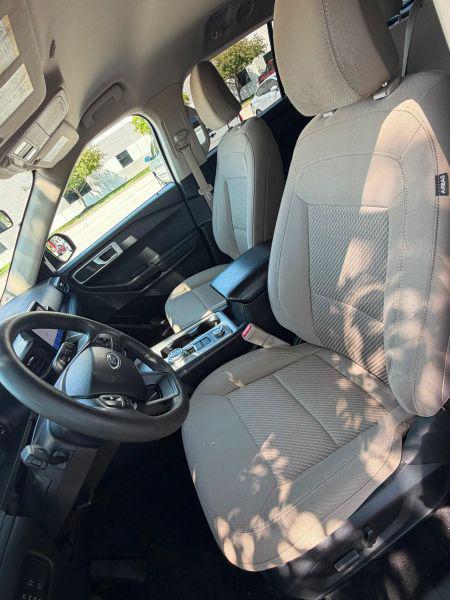 2023 Ford Explorer Base