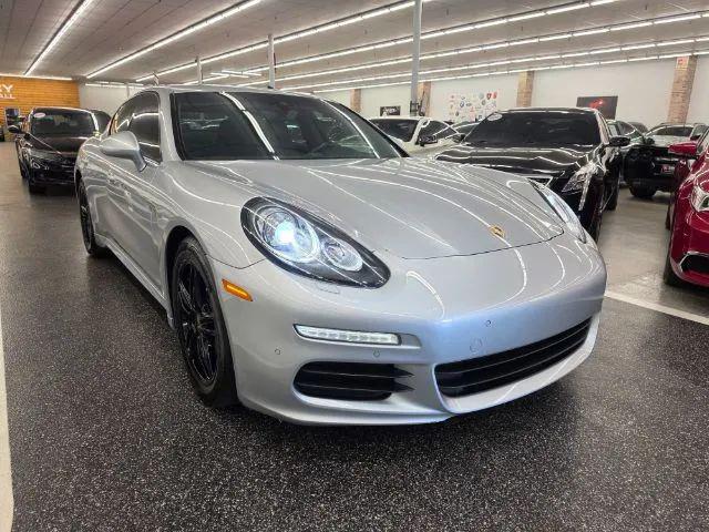2015 Porsche Panamera 4