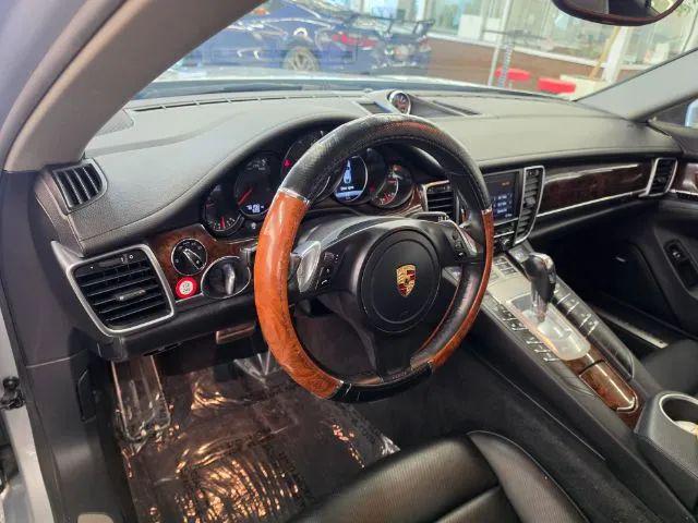 2015 Porsche Panamera 4