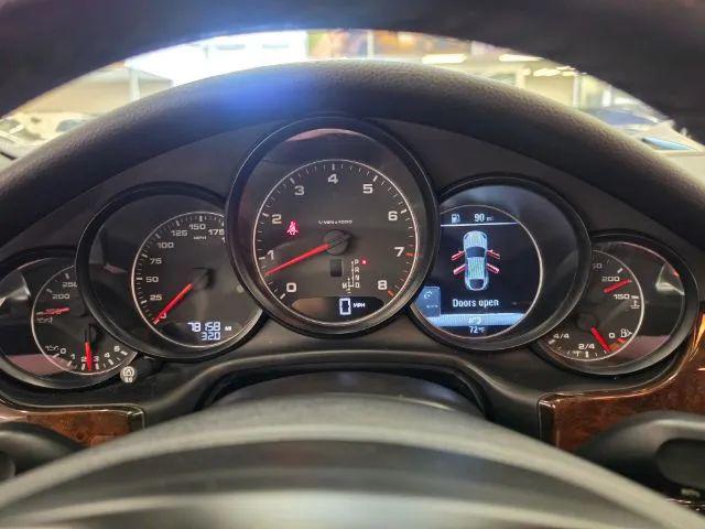 2015 Porsche Panamera 4