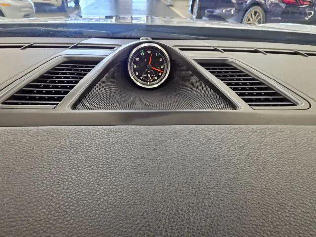 2015 Porsche Panamera 4