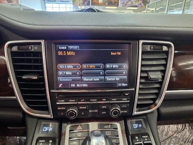 2015 Porsche Panamera 4