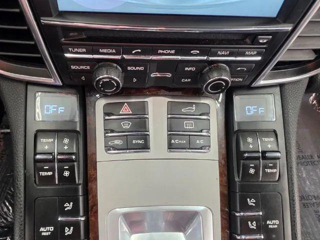2015 Porsche Panamera 4