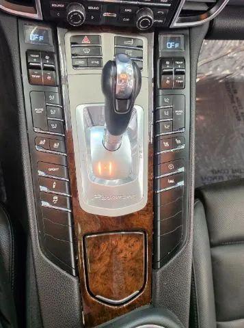 2015 Porsche Panamera 4
